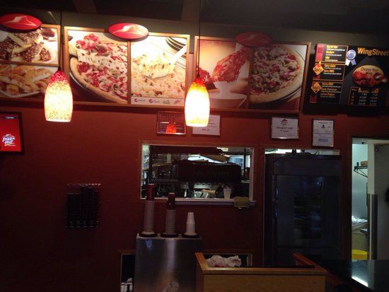 Pizza Hut-Wing Street